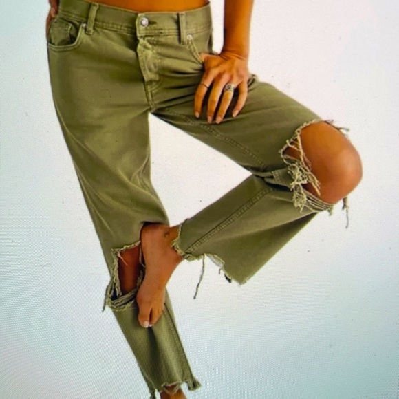 Free People Denim - FREE PEOPLE MAGGIE JEANS- MOSS. SIZE 28
